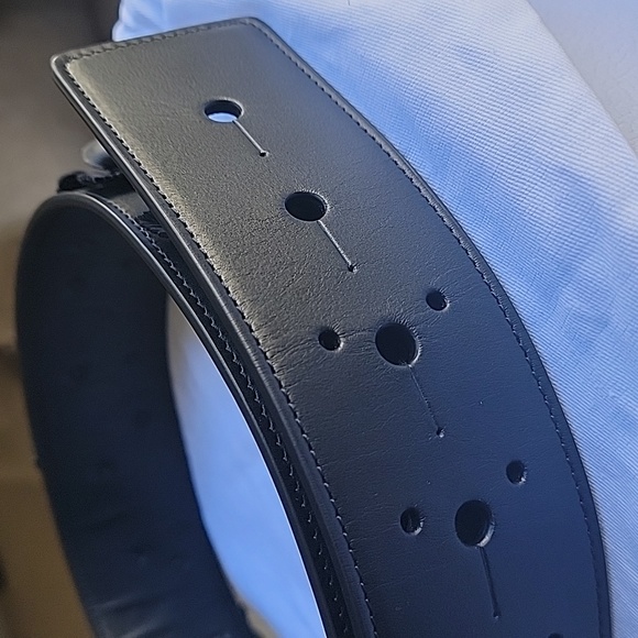 DIOR PUNK BELT Black Matte Calfskin | Three-Dimensional Flowers & Resin Pearls - Picture 16 of 16